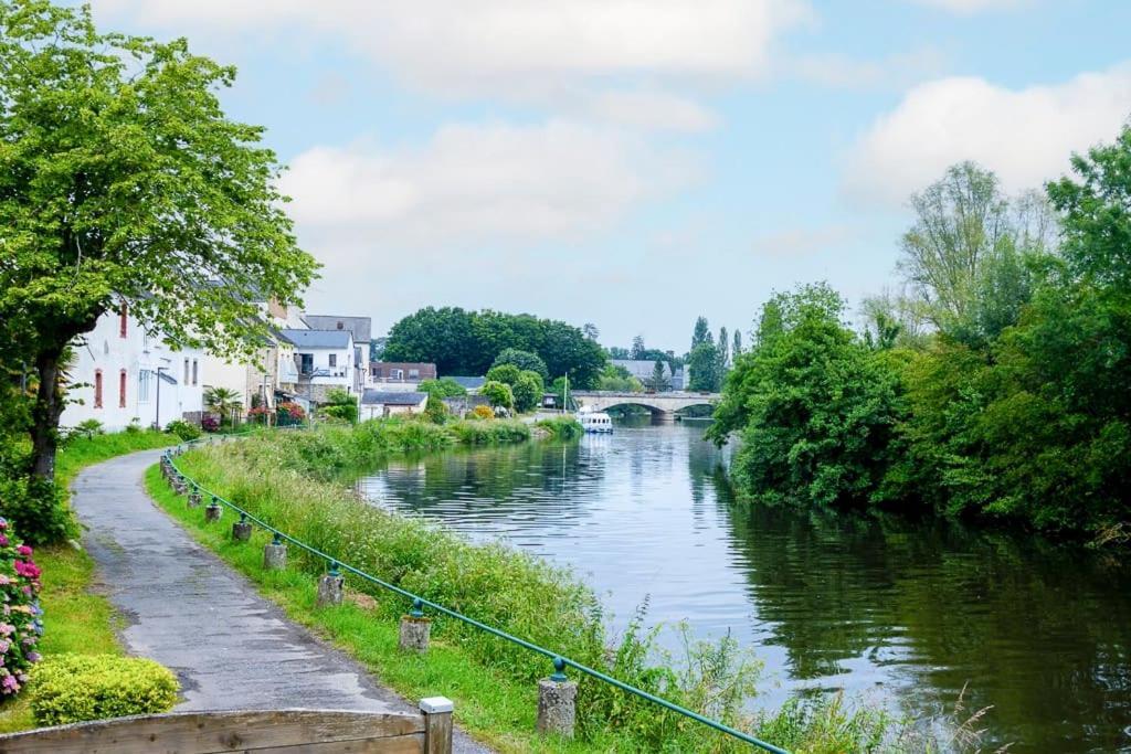 Les Berges De L'Oust Malestroit Exterior foto