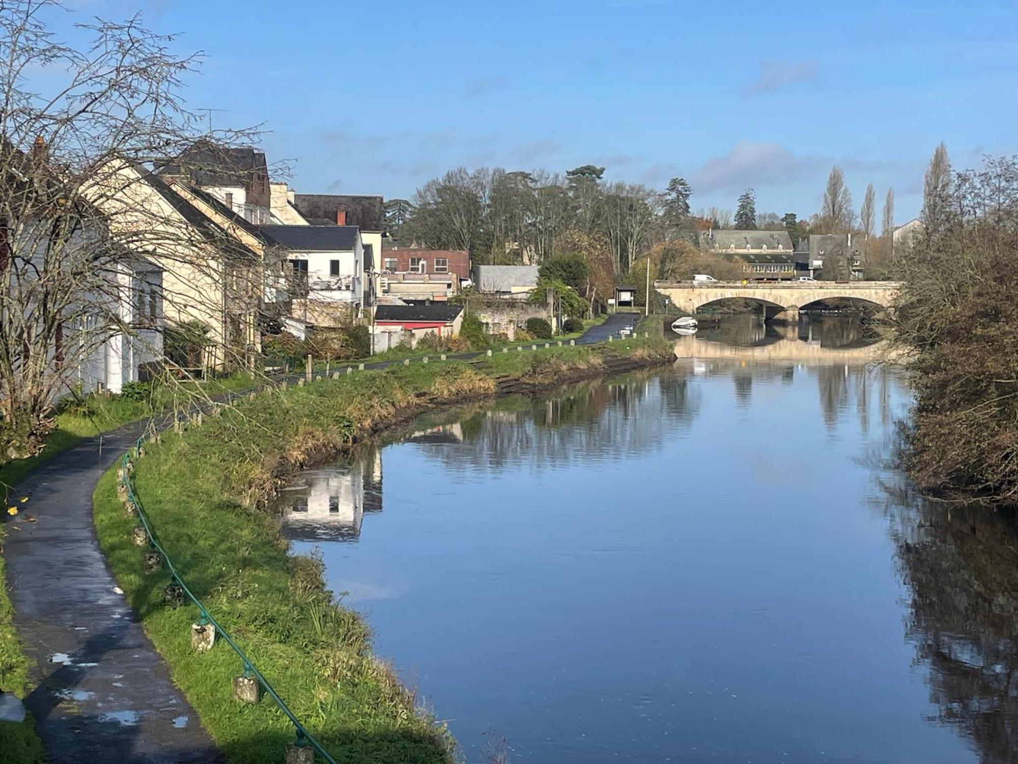 Les Berges De L'Oust Malestroit Exterior foto